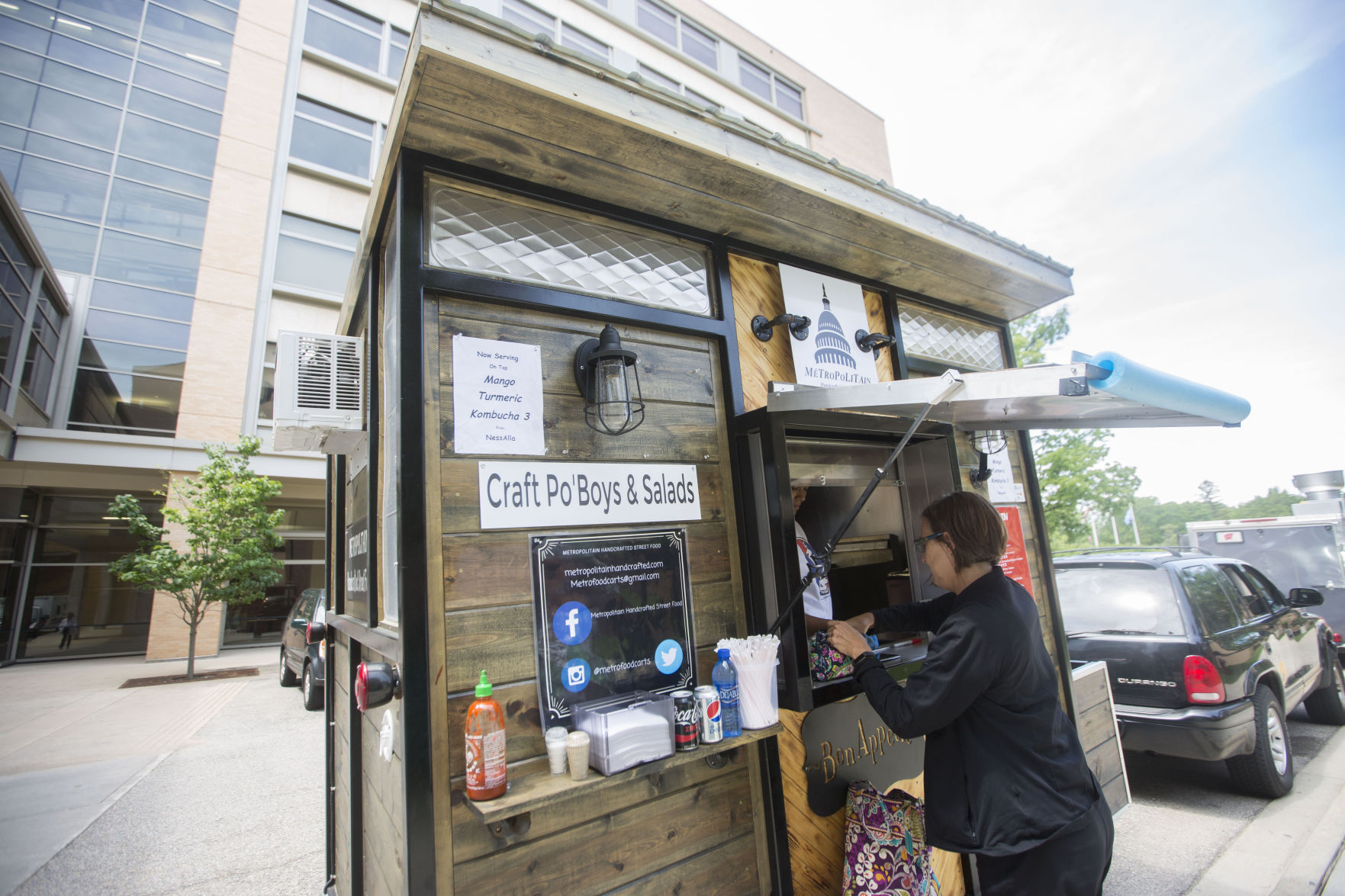 METROPOLITAN FOOD CART-02-07062017140134